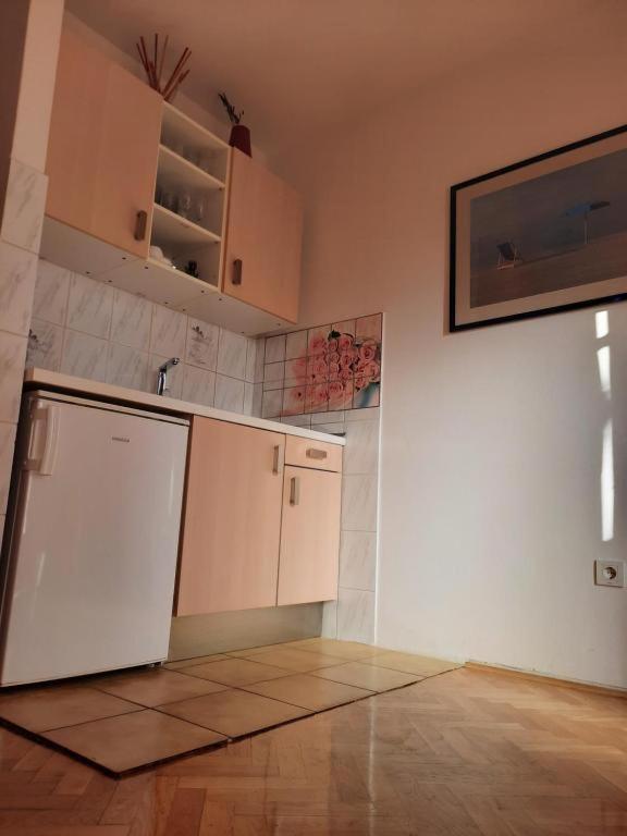 Apartments Jessica คิร์ก ภายนอก รูปภาพ